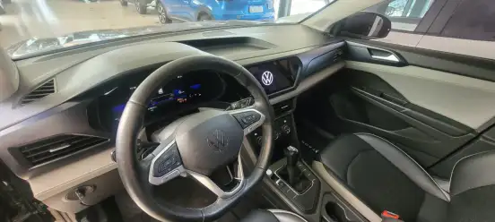 VOLKSWAGEN-TAOS-2022