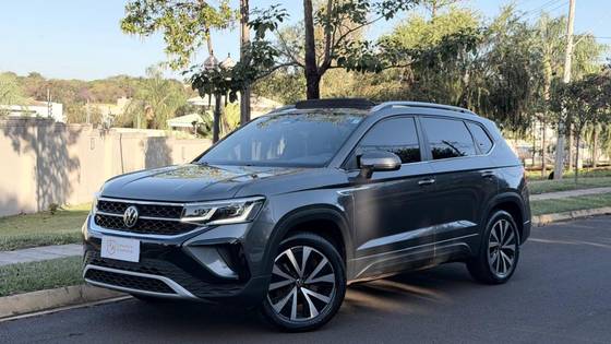 VOLKSWAGEN TAOS 1.4 250 TSI TOTAL FLEX HIGHLINE AUTOMÁTICO