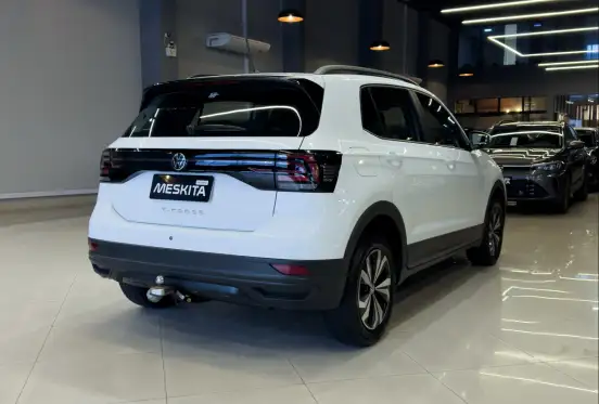 VOLKSWAGEN-T-CROSS-2021
