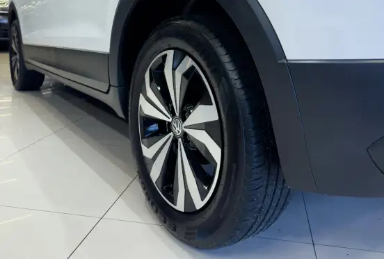 VOLKSWAGEN-T-CROSS-2021