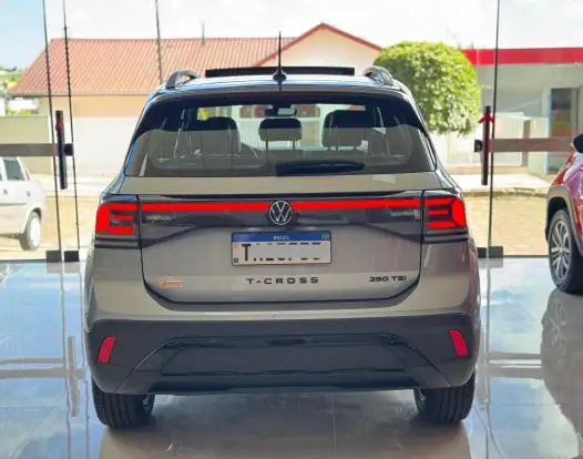 VOLKSWAGEN-T-CROSS-2025