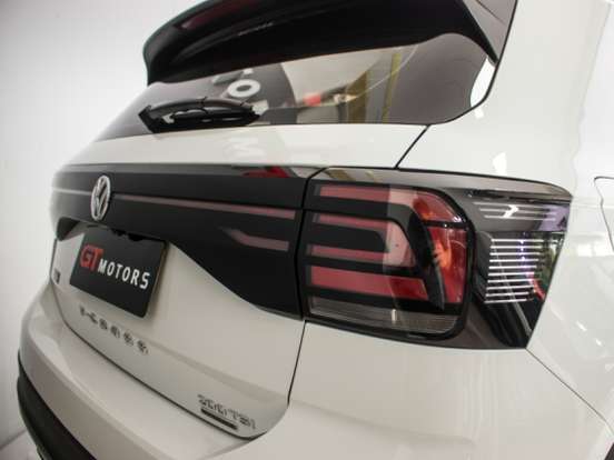 VOLKSWAGEN-T-CROSS-1.0 200 TSI TOTAL FLEX COMFORTLINE AUTOMÁTICO VOLKSWAGEN-T-CROSS-2019
