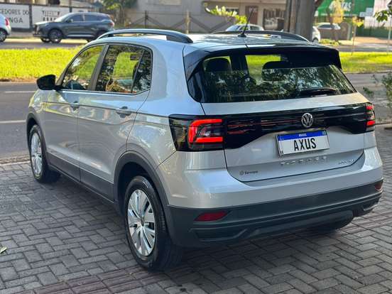 VOLKSWAGEN-T-CROSS-2020