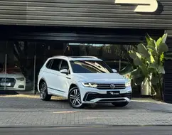VOLKSWAGEN TIGUAN 2.0 300 TSI GASOLINA ALLSPACE R-LINE AUTOMÁTICO VOLKSWAGEN TIGUAN 2.0 300 TSI GASOLINA ALLSPACE R-LINE AUTOMÁTICO