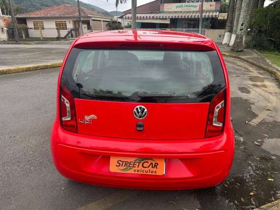 VOLKSWAGEN-UP-2014