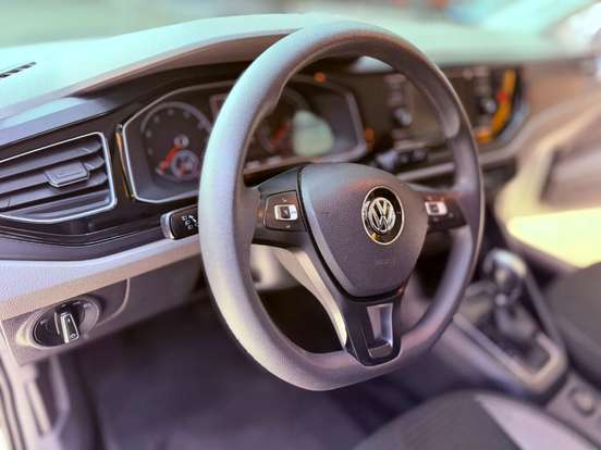 VOLKSWAGEN-VIRTUS-2018