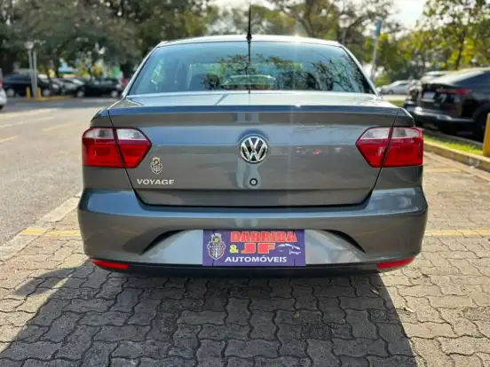 VOLKSWAGEN-VOYAGE-2022