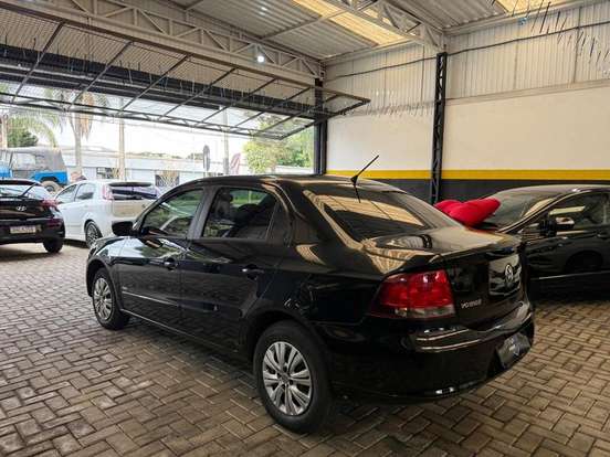 VOLKSWAGEN-VOYAGE-1.0 MI 8V FLEX 4P MANUAL VOLKSWAGEN-VOYAGE-2010