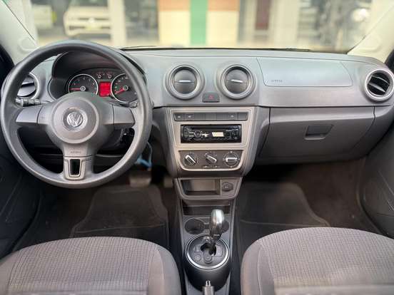 VOLKSWAGEN-VOYAGE-2013
