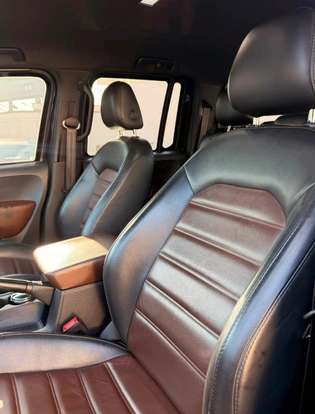 VOLKSWAGEN-AMAROK-2021