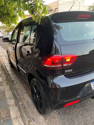 VOLKSWAGEN-FOX-2016