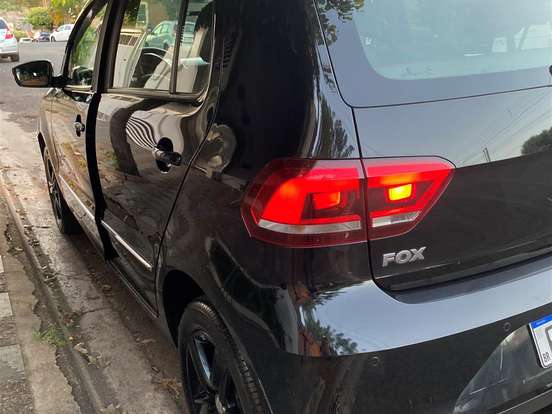 VOLKSWAGEN-FOX-1.6 MSI HIGHLINE 16V FLEX 4P MANUAL VOLKSWAGEN-FOX-2016