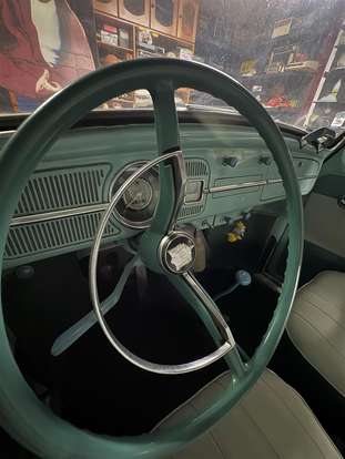 VOLKSWAGEN-FUSCA-1961