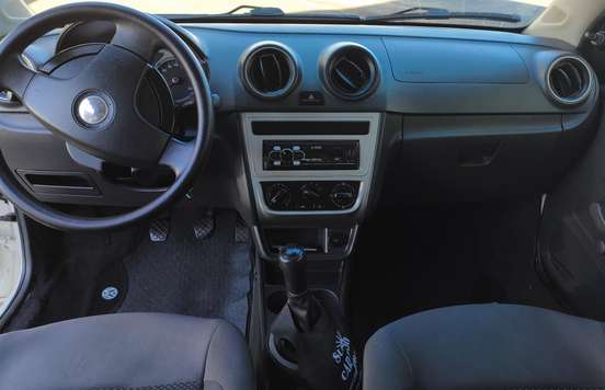 VOLKSWAGEN-GOL-2014
