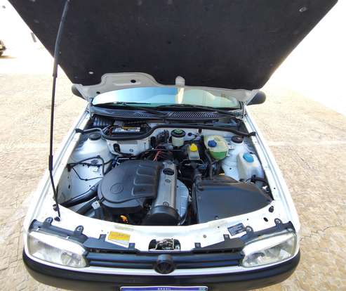 VOLKSWAGEN-GOL-1.0 MI SPECIAL 8V GASOLINA 2P MANUAL VOLKSWAGEN-GOL-2000