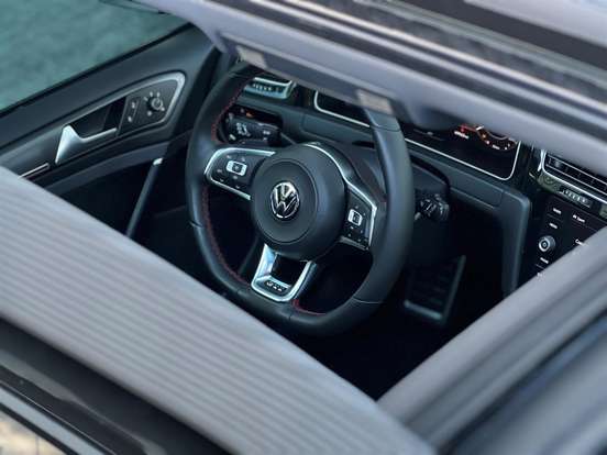VOLKSWAGEN-GOLF-2.0 350 TSI GASOLINA GTI DSG VOLKSWAGEN-GOLF-2019