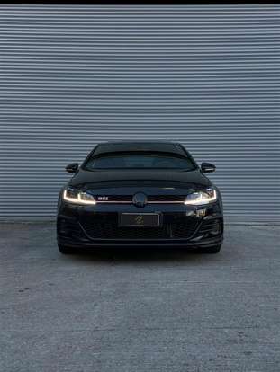 VOLKSWAGEN-GOLF-2019