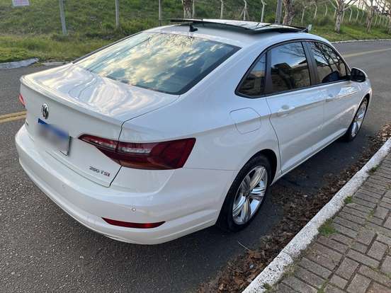VOLKSWAGEN-JETTA-1.4 250 TSI TOTAL FLEX COMFORTLINE TIPTRONIC VOLKSWAGEN-JETTA-2018