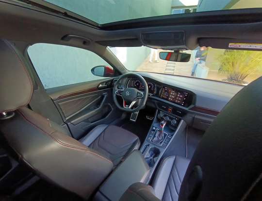 VOLKSWAGEN-JETTA-2022