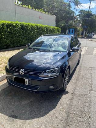VOLKSWAGEN JETTA 2.0 TSI HIGHLINE 200CV GASOLINA 4P TIPTRONIC