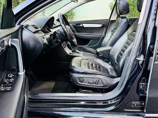VOLKSWAGEN-PASSAT-2.0 FSI COMFORTLINE VARIANT 16V TURBO GASOLINA 4P TIPTRONIC VOLKSWAGEN-PASSAT-2011