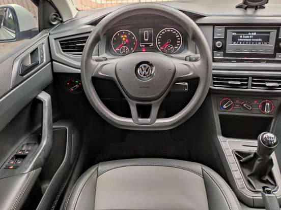 VOLKSWAGEN-POLO-1.0 MPI TOTAL FLEX MANUAL VOLKSWAGEN-POLO-2019
