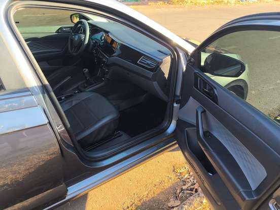 VOLKSWAGEN-POLO-2025