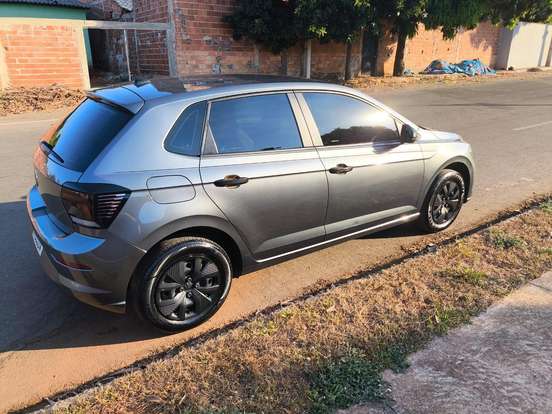VOLKSWAGEN-POLO-2025