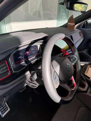 VOLKSWAGEN-POLO-2023