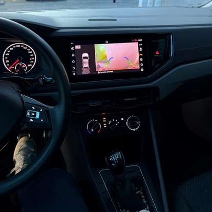 VOLKSWAGEN-POLO-2018