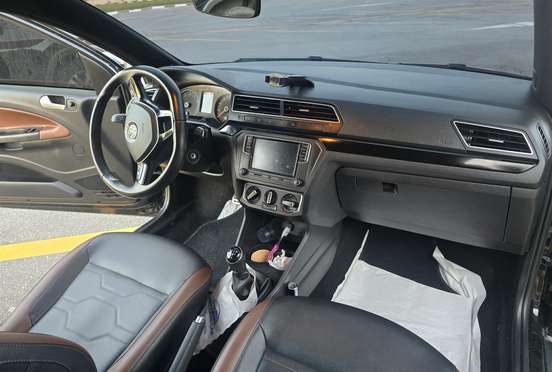 VOLKSWAGEN-SAVEIRO-2021