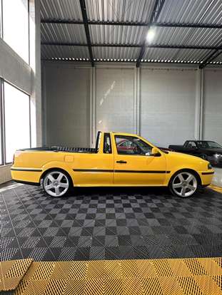 VOLKSWAGEN-SAVEIRO-1.8 MI CS 8V GASOLINA 2P MANUAL G.III VOLKSWAGEN-SAVEIRO-2001