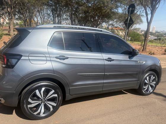 VOLKSWAGEN T-CROSS 1.4 250 TSI TOTAL FLEX HIGHLINE AUTOMÁTICO