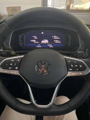 VOLKSWAGEN-T-CROSS-2025
