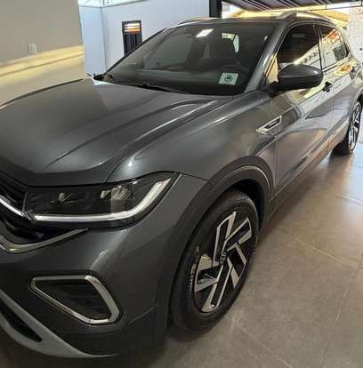VOLKSWAGEN-T-CROSS-2025