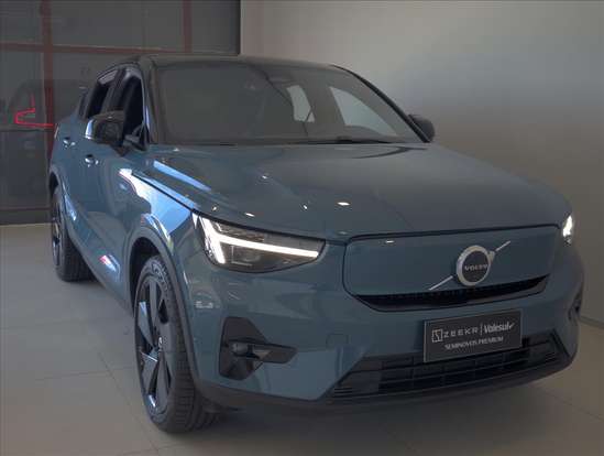 VOLVO-C40-2021
