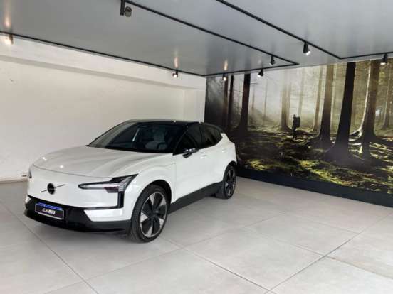 VOLVO-EX30-2026