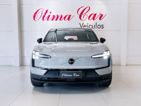 VOLVO-EX30-2024