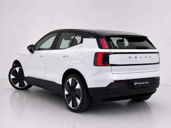 VOLVO-EX30-2024