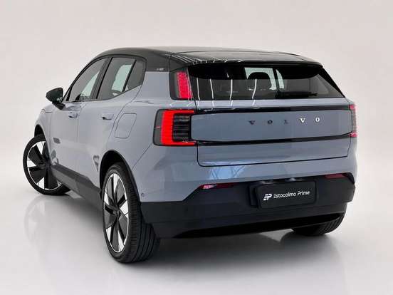 VOLVO-EX30-2024