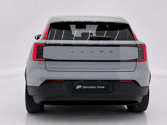 VOLVO-EX30-2024