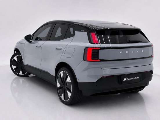 VOLVO-EX30-2024