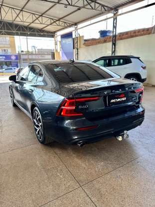 VOLVO-S60-2019