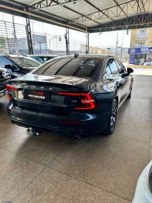 VOLVO-S60-2.0 T4 MOMENTUM GASOLINA 4P AUTOMÁTICO VOLVO-S60-2019