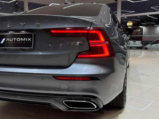 VOLVO-S60-2019