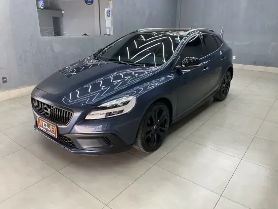 VOLVO V40 2.0 T4 CROSS COUNTRY GASOLINA 4P AUTOMÁTICO