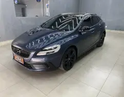 VOLVO V40 2.0 T4 CROSS COUNTRY GASOLINA 4P AUTOMÁTICO VOLVO V40 2.0 T4 CROSS COUNTRY GASOLINA 4P AUTOMÁTICO
