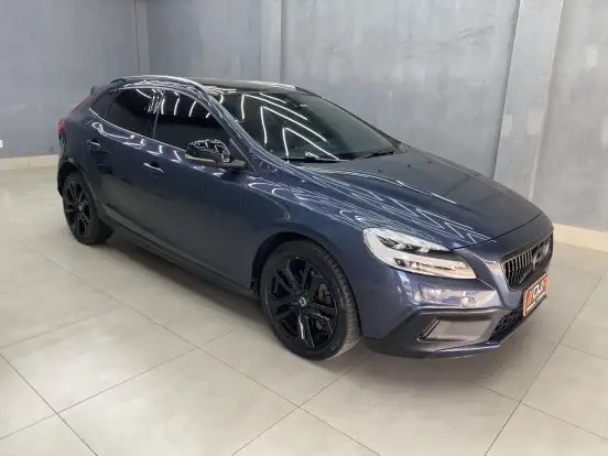 VOLVO-V40-2.0 T4 CROSS COUNTRY GASOLINA 4P AUTOMÁTICO VOLVO-V40-2017