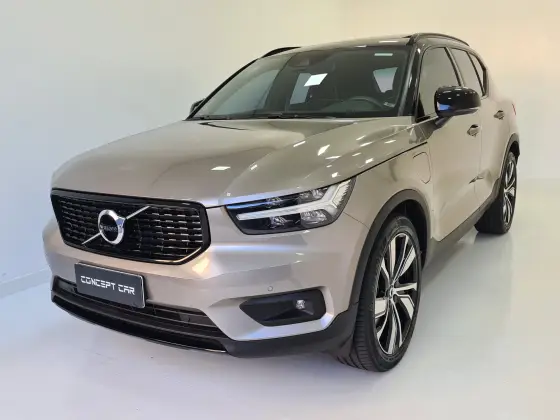 VOLVO XC40 1.5 T5 RECHARGE R-DESIGN GEARTRONIC