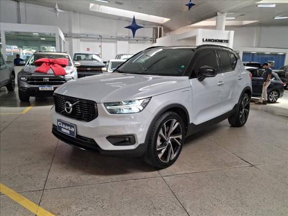 VOLVO XC40 1.5 T5 RECHARGE R-DESIGN GEARTRONIC